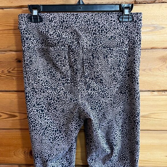 SPANX Jean-ish® Ankle Leggings, tan cheetah print size Medium - Picture 5 of 10